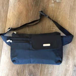 Baggallini slim waist pack